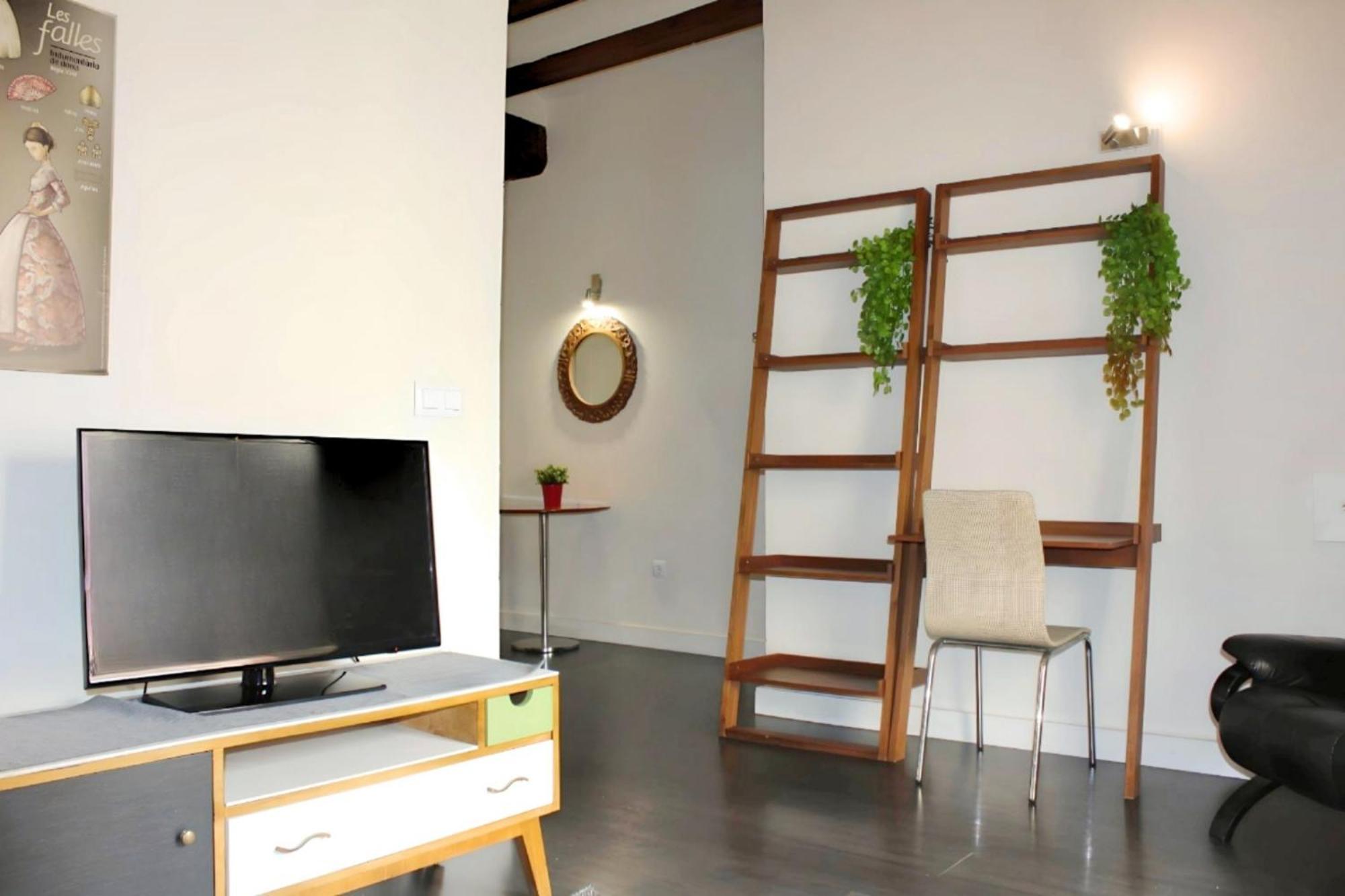 Apartamento Reformado Cerca De La Plaza Redonda Valensiya Dış mekan fotoğraf