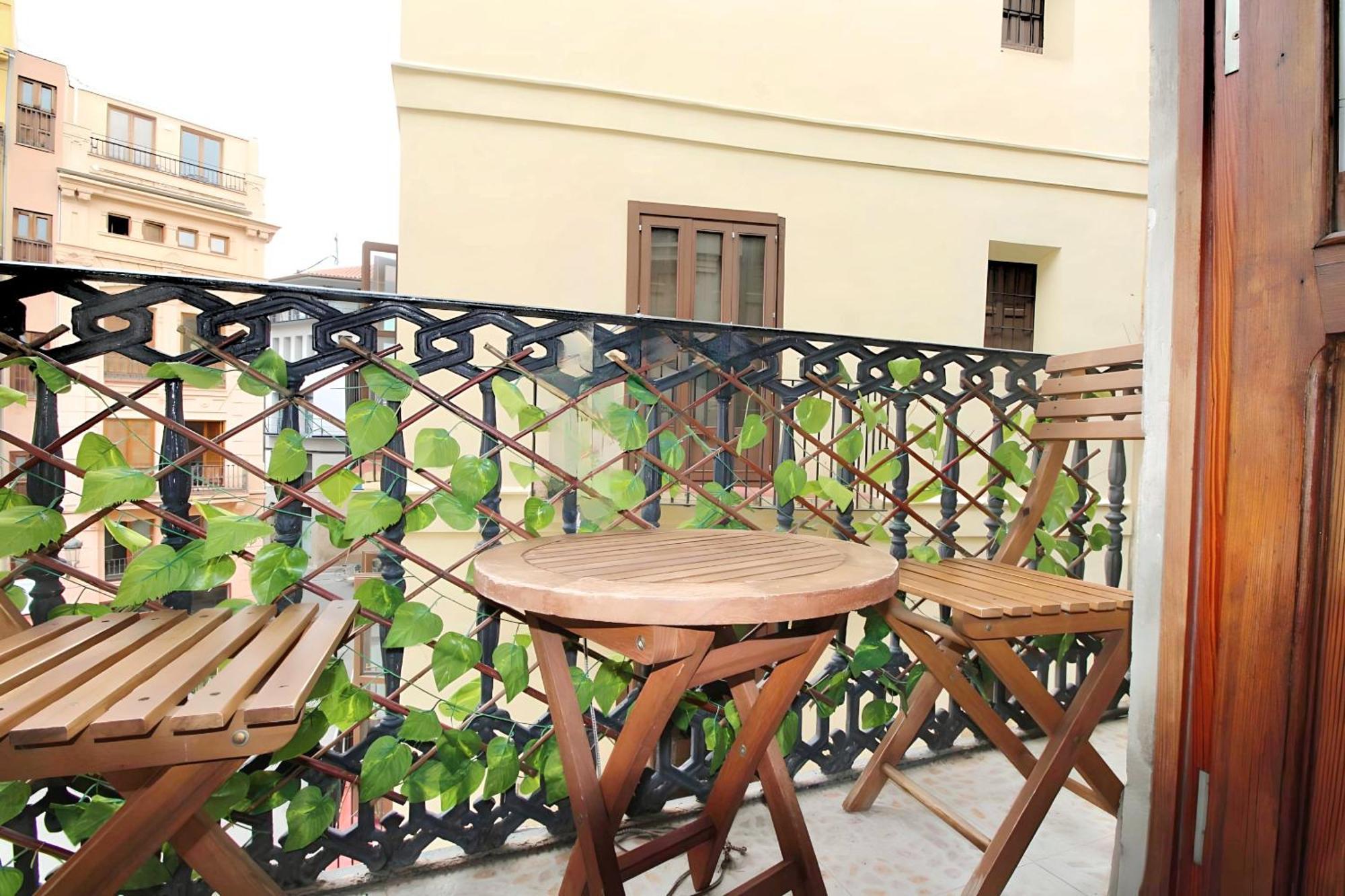 Apartamento Reformado Cerca De La Plaza Redonda Valensiya Dış mekan fotoğraf