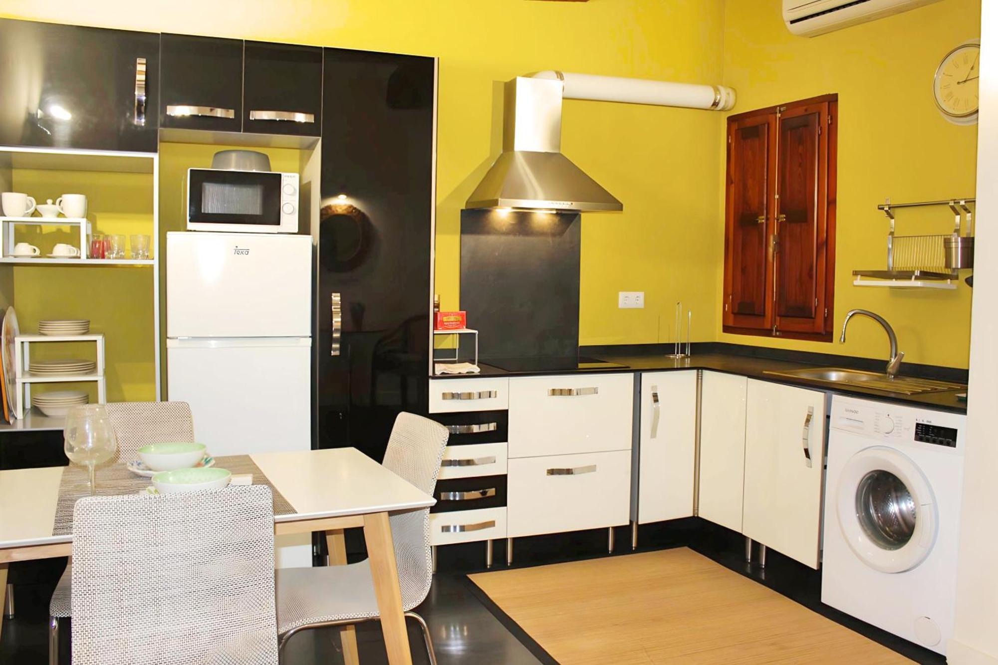 Apartamento Reformado Cerca De La Plaza Redonda Valensiya Dış mekan fotoğraf