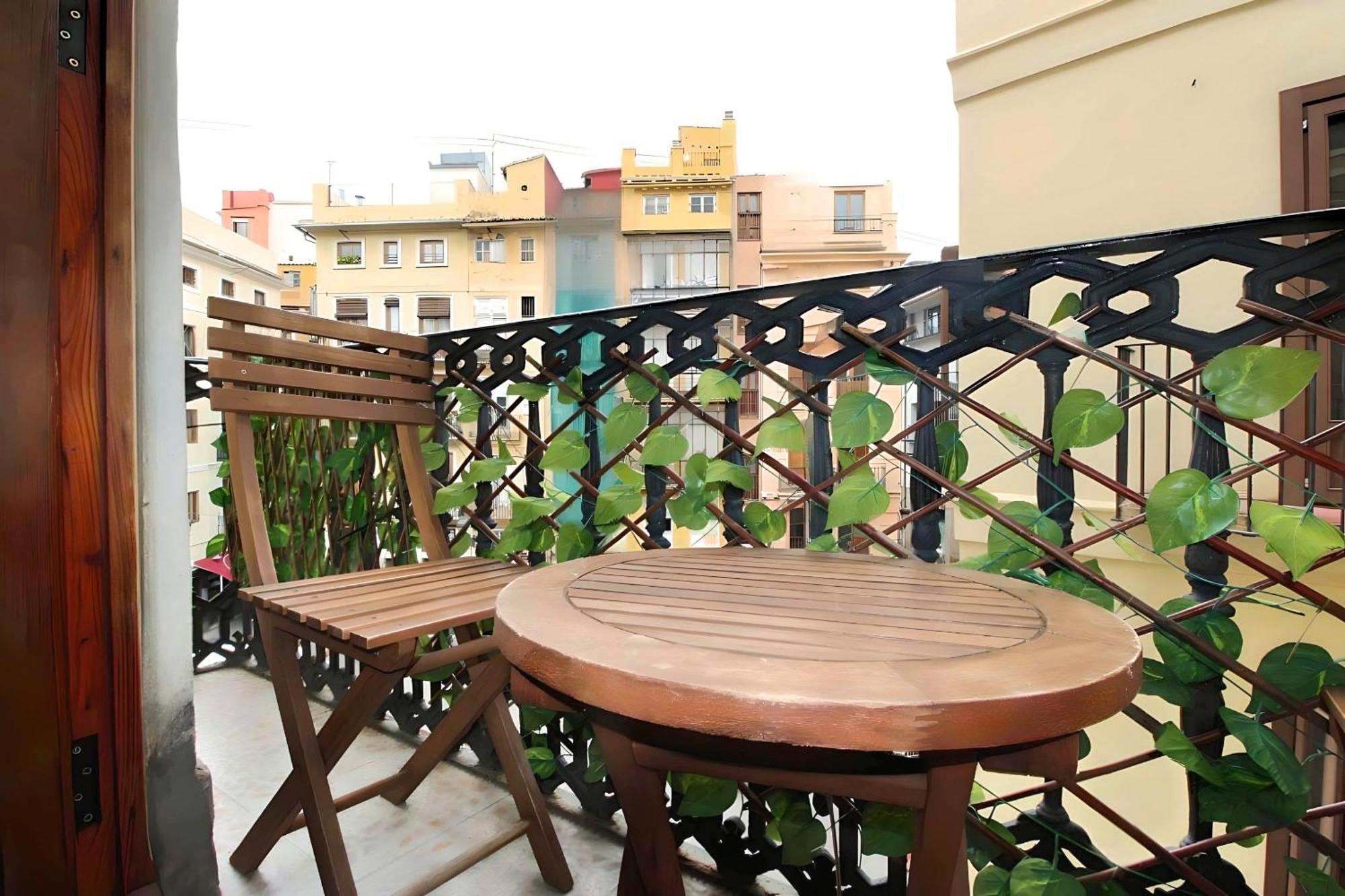 Apartamento Reformado Cerca De La Plaza Redonda Valensiya Dış mekan fotoğraf