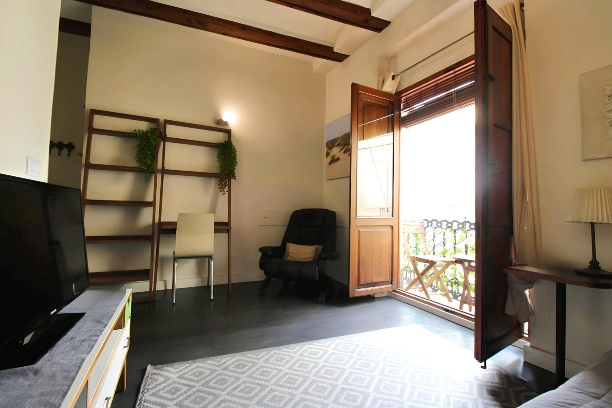 Apartamento Reformado Cerca De La Plaza Redonda Valensiya Dış mekan fotoğraf
